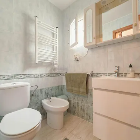 Holiday home Marino - 2br Retreat W Patio & Swimming Pool Torrevieja